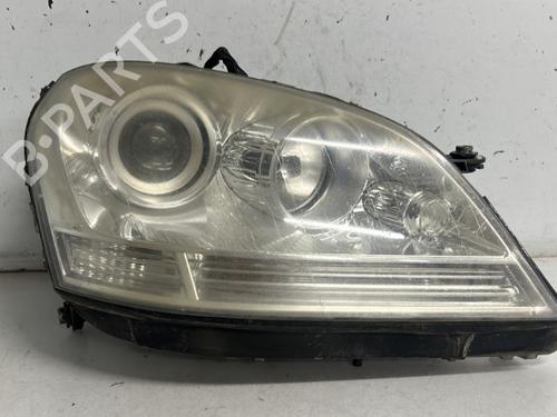 Used Right headlight MERCEDES-BENZ M-CLASS (W164) ML 320 CDI 4-matic (164.122) (224 hp) 21290920