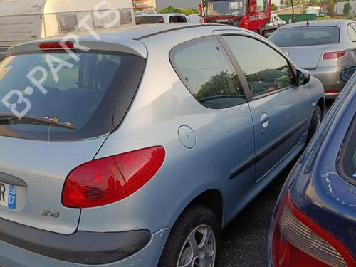 Brugte PEUGEOT 206 Hatchback (2A/C) 1.4 i (75 hp) 3501847