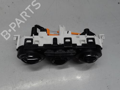 Climate control PEUGEOT 208 I (CA_, CC_) 1.2 VTI 82 | BP21293021I5 