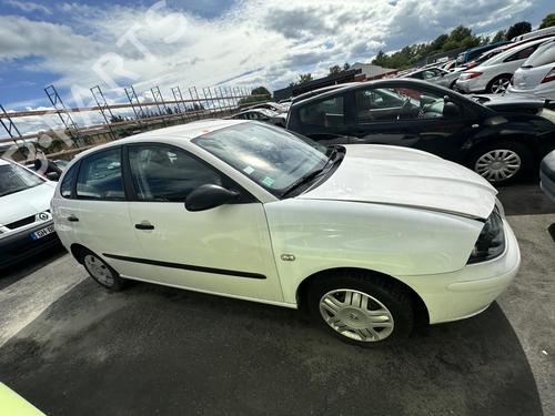 Right headlight SEAT IBIZA III (6L1) 1.9 SDI | BP21316586C29 