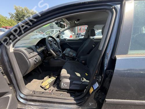 Right front seat VW GOLF V (1K1) 1.9 TDI | BP27258397C16  - Image 8
