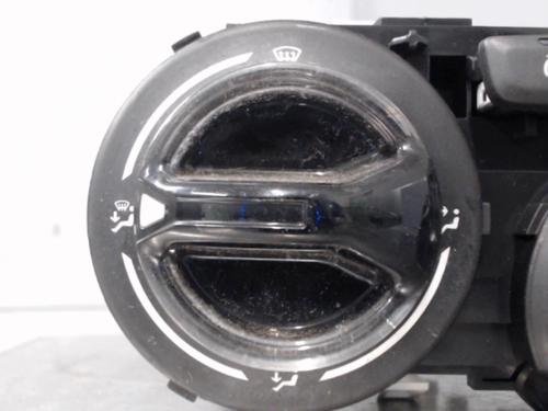 Climate control PEUGEOT 208 I (CA_, CC_) 1.2 VTI 82 | BP21305801I5 