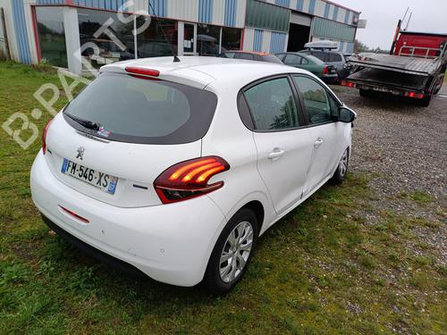 Rear seat PEUGEOT 208 I (CA_, CC_) 1.0 VTi | BP29927805C17