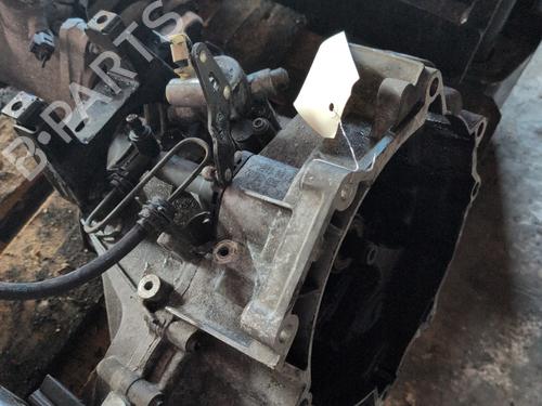Used Gearbox Gearbox VW POLO IV (9N_, 9A_) 1.2 12V (64 hp) 29520911 29520911