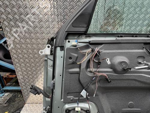 Right front door LAND ROVER RANGE ROVER III (L322) 3.0 D 4x4 | BP27596051C3 