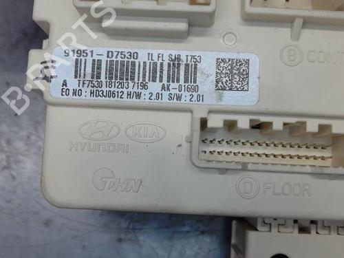 Used Fuse box HYUNDAI TUCSON (TL, TLE) 1.6 CRDi (136 hp) 21370031