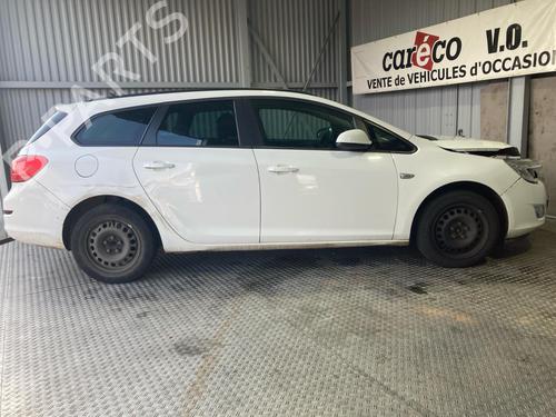 Used Parts OPEL ASTRA J Sports Tourer (P10) 1.7 CDTI (35) 4951970