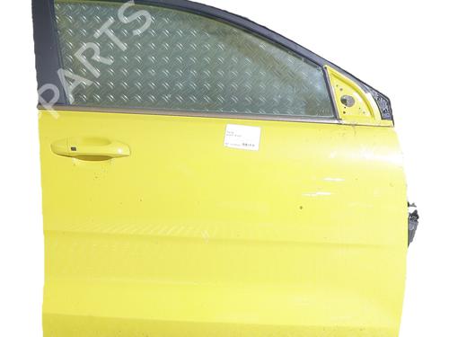 right-front-door-kia-rio-iv-yb-sc-fb-2017-39661781 main image