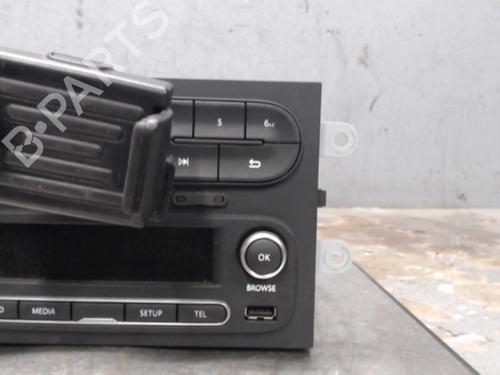 Radio RENAULT TWINGO III (BCM_, BCA_) 1.0 SCe 70 | BP21302253E6 