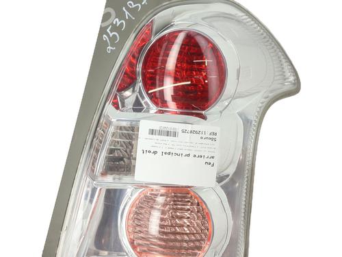 Used Right taillight TOYOTA COROLLA Verso (ZER_, ZZE12_, R1_) 2.2 D-4D (AUR10_, AUR10R) (177 hp) 29339498