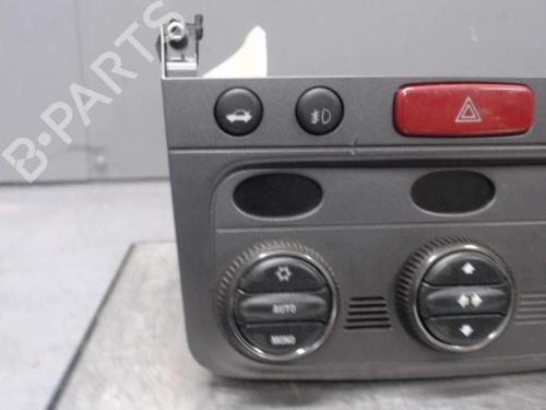 Commande Chauffage ALFA ROMEO GT (937_) 1.9 JTD (937CXN1B) | BP21314738I5 