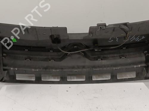 Used Grille CITROËN C3 III (SX) 1.2 PureTech 82 (83 hp) 23825577