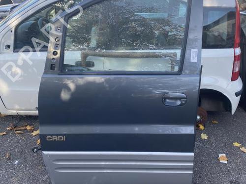 Used Left front door HYUNDAI H-1 / STAREX Bus (A1) 2.5 CRDi (140 hp) 21367780