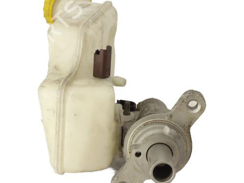 Used Brake master cylinder Brake master cylinder 21292154 21292154