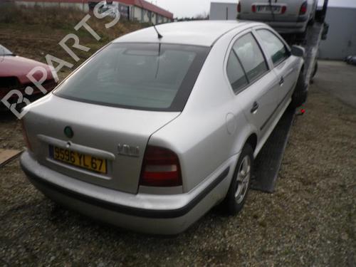 Right taillight SKODA OCTAVIA I (1U2) 1.9 TDI | BP21304539C35 