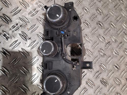 climate-control-iveco-daily-v-van-2011-2012-2013-2014-30618153 main image