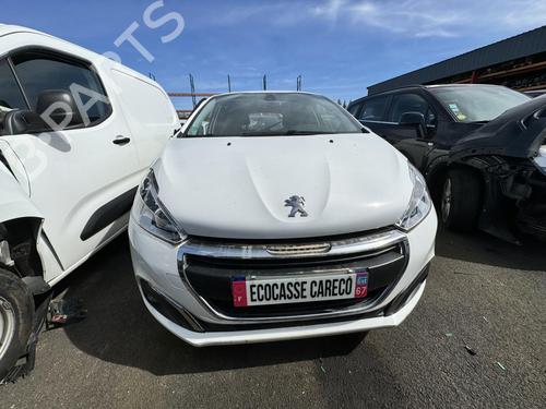 Fuse box PEUGEOT 208 I (CA_, CC_) 1.2 VTI 82 | BP21305074E1 