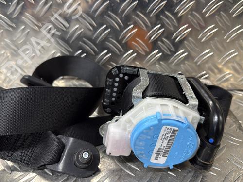 front-right-seatbelt-mercedes-benz-a-class-w176-2012-2013-2014-2015-2016-2017-2018-24294502 main image