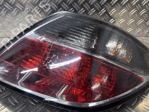 Used Right taillight OPEL ASTRA H GTC (A04) [2005-2010]  21881325