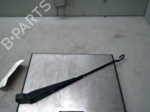 Used Rear windshield wiper arm FORD MONDEO III (B5Y) 2.0 16V TDDi / TDCi (115 hp) 21304017