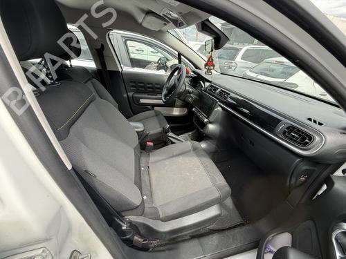 Front right seatbelt CITROËN C3 III (SX) 1.2 VTi 82 | BP27560039I25 - Image 19