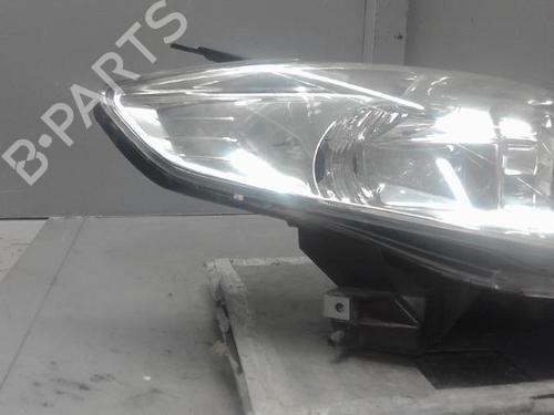 Used Right headlight Right headlight MAZDA 5 (CR) 2.0 CD (CR19) (110 hp) 21886305 21886305