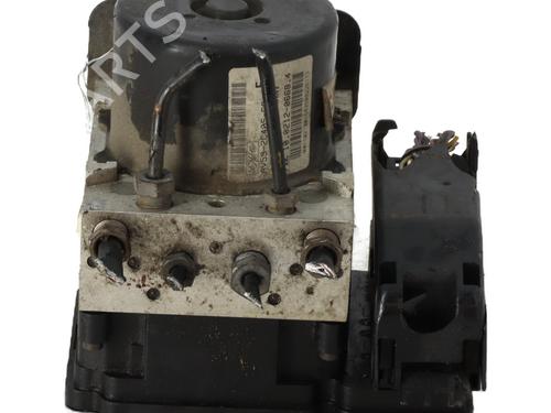 Used ABS pump FORD FIESTA VI (CB1, CCN) 1.6 TDCi (95 hp) 28170593