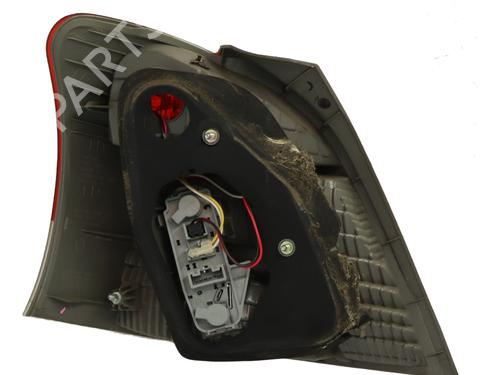 Used Right taillight Right taillight TOYOTA YARIS (_P9_) 1.33 VVT-i (NSP90_, NSP90R) (100 hp) 36029924 36029924