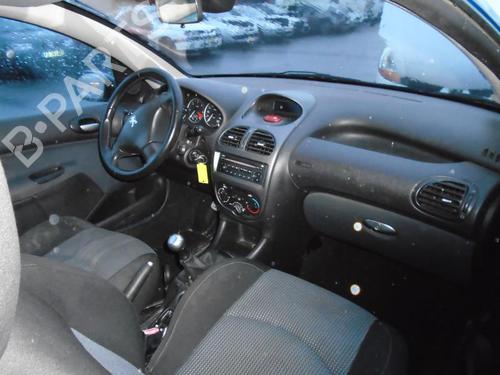 Right front window motor PEUGEOT 206 CC (2D) 1.6 HDi 110 | BP21318867E20 