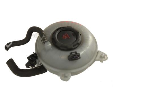 expansion-tank-vw-golf-vii-5g1-bq1-be1-be2-2012-2013-2014-2015-2016-2017-2018-2019-2020-2021-32734761 main image