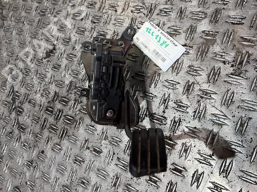 Pedal RENAULT TRAFIC II Bus (JL) 2.0 dCi 90 (JL00, JL01, JL0H, JL0M, JL0P, JL0S) | BP38721985I4 - Image 2
