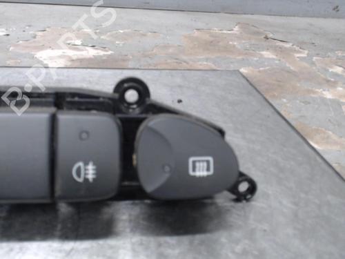 Warning switch HYUNDAI H-1 / STAREX Bus (A1) 2.5 CRDi | BP21367815I22 