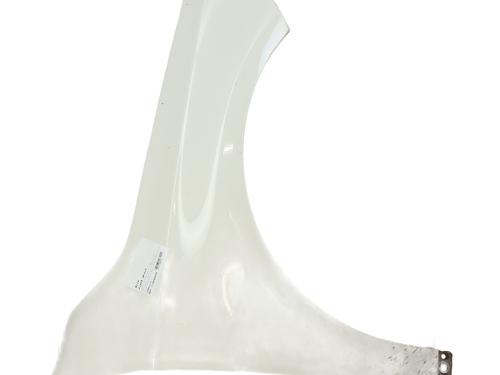Used Right front fenders MERCEDES-BENZ A-CLASS (W176) A 200 CDI / d (176.008) (136 hp) 29286617