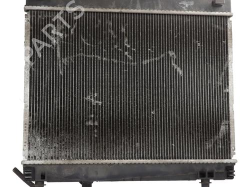 Used Water radiator Water radiator TOYOTA YARIS (_P13_) 1.3 (NSP130_, NSP130) (99 hp) 21290866 21290866