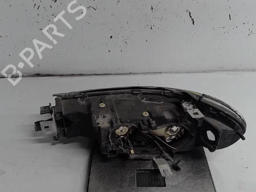 Used Right headlight FORD MONDEO II (BAP) [1996-2000]  21322035
