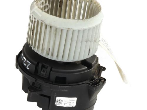 Used Heater blower motor Heater blower motor RENAULT CLIO V (B7_) 1.0 TCe 100 (B7MT) (101 hp) 21290826 21290826