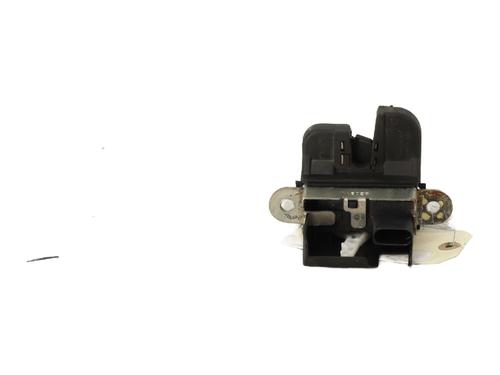 Używane Zamek klapy tylnej / bagażnika VW GOLF VI (5K1) 1.4 TSI (122 hp) 32186716