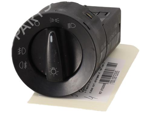 Used Switch VW GOLF IV (1J1) 1.6 16V (105 hp) 25261068