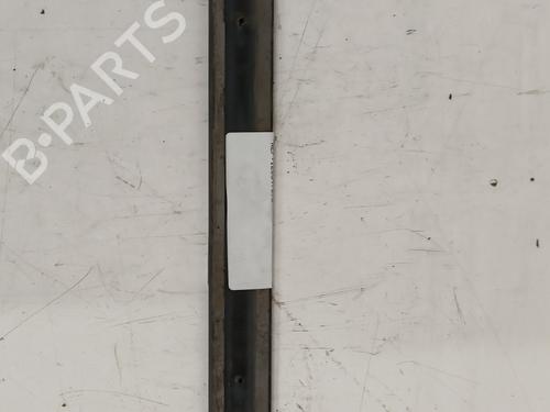 door-moulding-trim-audi-a4-b6-8e2-2000-2001-2002-2003-2004-2005-32155887 main image