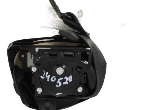 front-left-seatbelt-toyota-aygo-x-_b7_-2022-26676501 main image