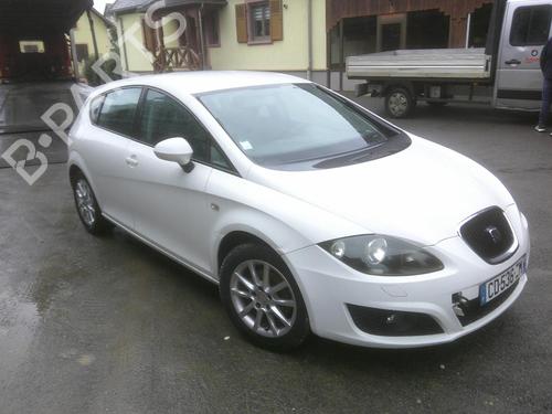 Left headlight SEAT LEON (1P1) 1.2 TSI | BP24028870C28 - Image 8