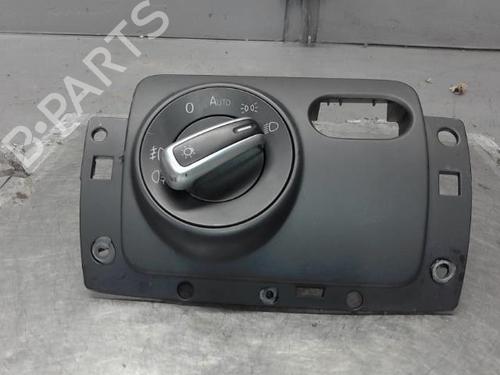 Used Headlight switch VW GOLF VI (5K1) 2.0 TDI (140 hp) 21375611