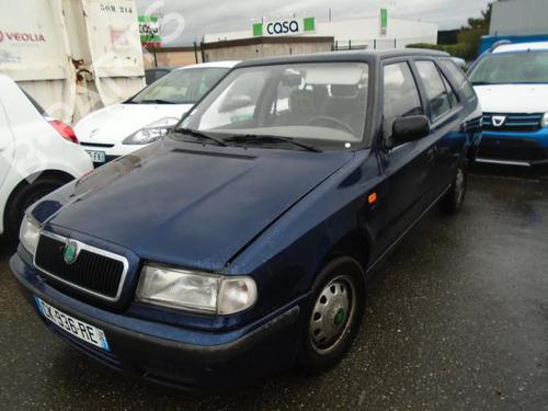 Brugte SKODA FELICIA I Estate (6U5) 1.3 (54 hp) 1995470