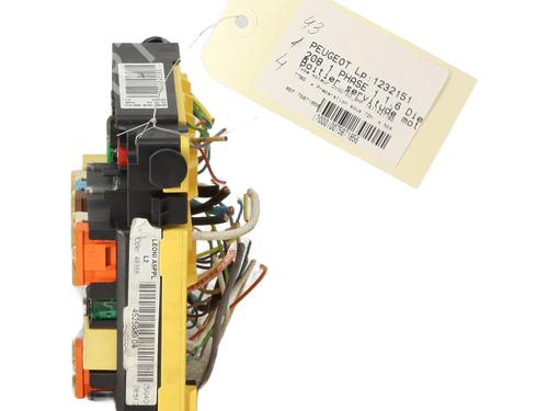 Fuse box PEUGEOT 208 I (CA_, CC_) 1.6 HDi | BP21370822E1