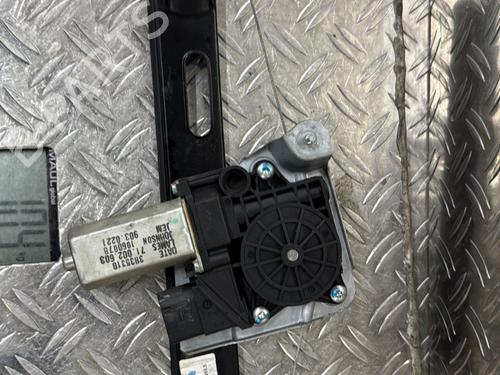 Used Left rear window motor BMW 1 (E87) 118 d (143 hp) 24234442