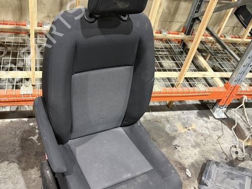 Used Left front seat Left front seat 37737365 37737365