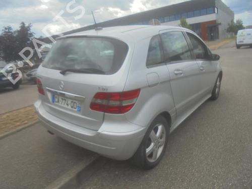 Radio MERCEDES-BENZ B-CLASS Sports Tourer (W245) B 200 CDI (245.208) | BP21312699E6 