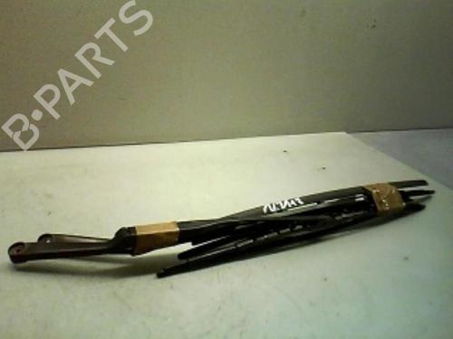 Used Front windshield wiper arm MERCEDES-BENZ SLK (R170) 230 Kompressor (170.447) (193 hp) 21310394