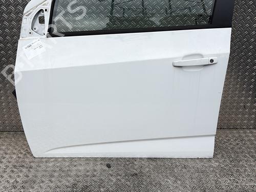 Used Left front door Left front door CHEVROLET AVEO Hatchback (T300) 1.3 D (75 hp) 32870000 32870000