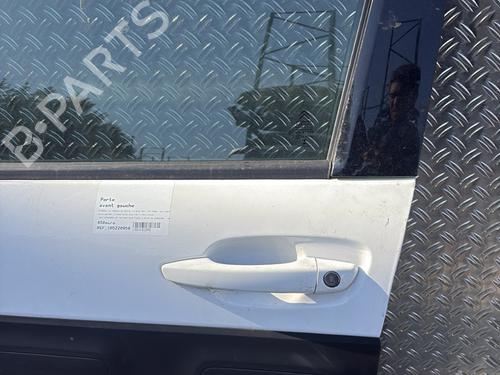 left-front-door-citroen-c4-cactus-2014-25337429 main image